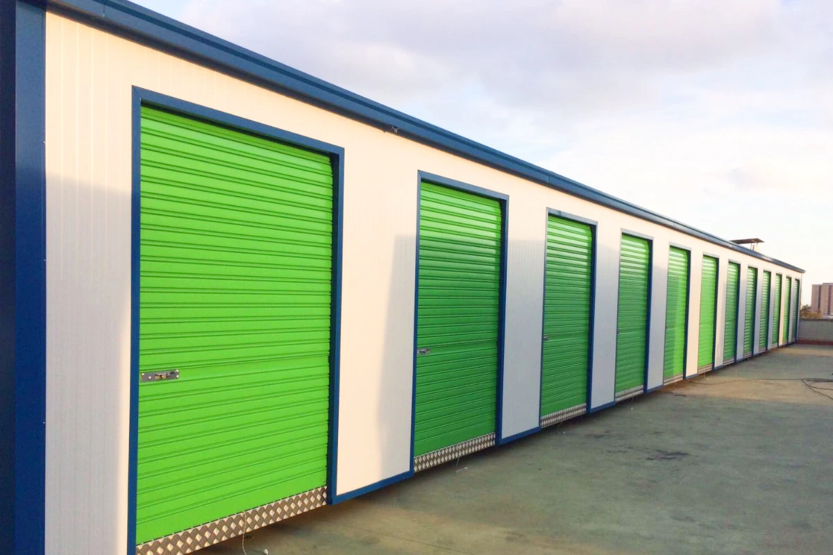 PUERTAS METÁLICAS ENRROLLABLES