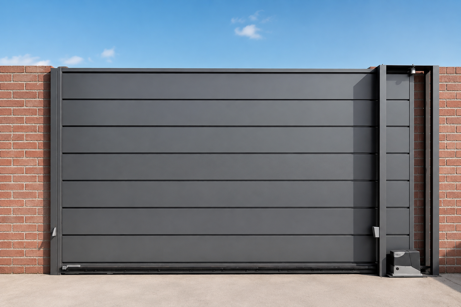 puerta corredera metáliza automatizada realizada por jinka diseño